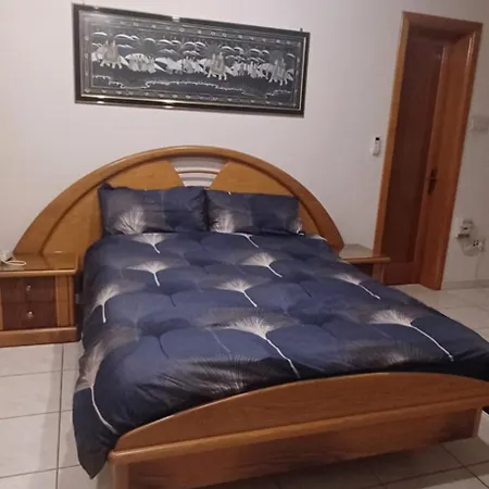 Cosy Spacious Maisonette Apartment