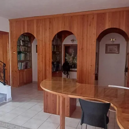 Cosy Spacious Maisonette *