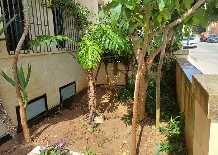 Cosy Spacious Maisonette *